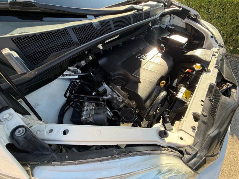 2014 Toyota Sienna L 7-Passenger