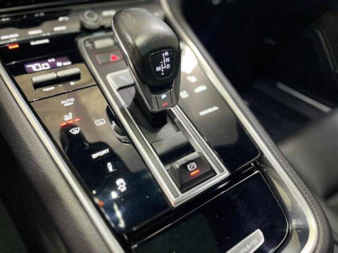 2018 Porsche Panamera 4