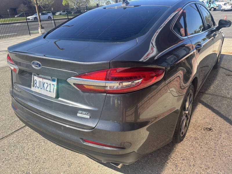 2019 Ford Fusion SEL