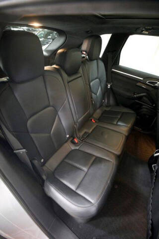 2014 Porsche Cayenne GTS