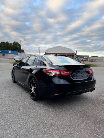 2019 Toyota Camry SE