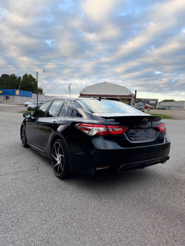 2019 Toyota Camry SE