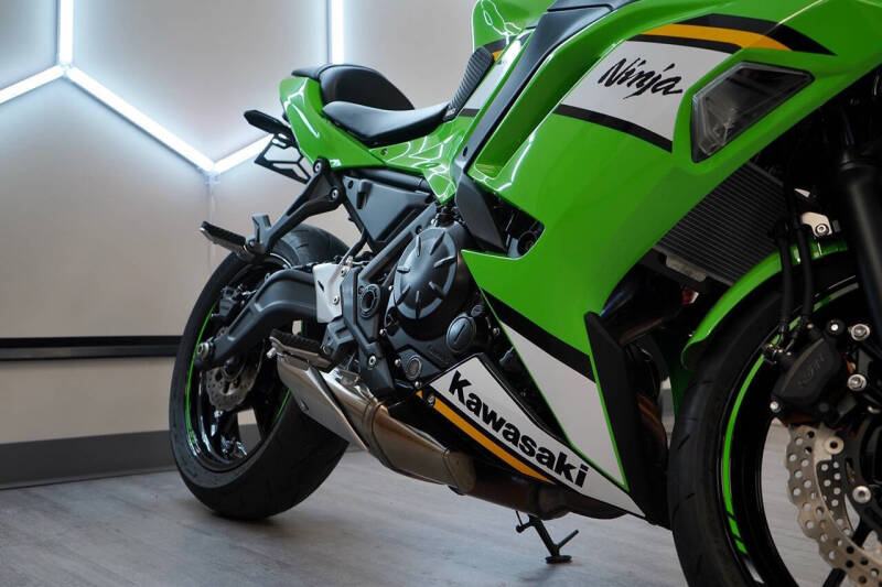2025 Kawasaki Ninja 650 ABS KRT Edition