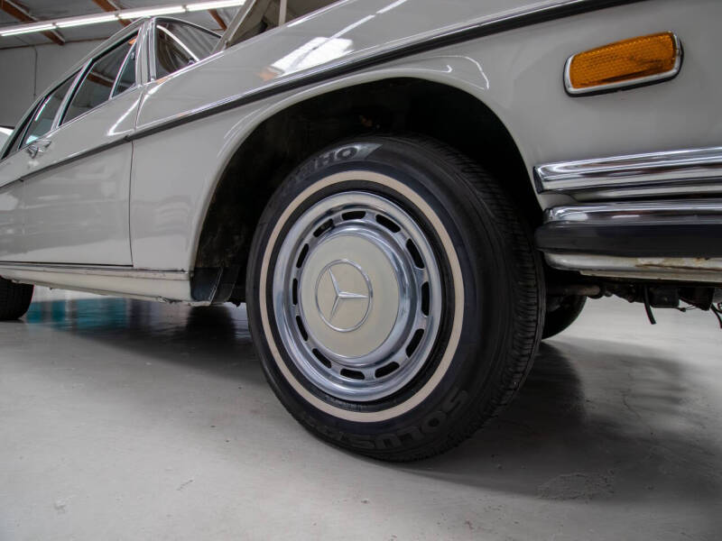 1971 Mercedes-Benz 280-Class