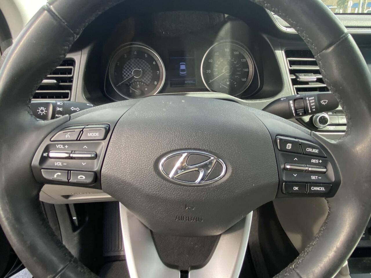 2020 Hyundai Elantra  - $22,600