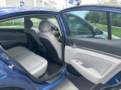 2018 Hyundai Elantra