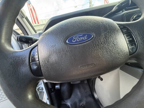 2012 Ford E-350