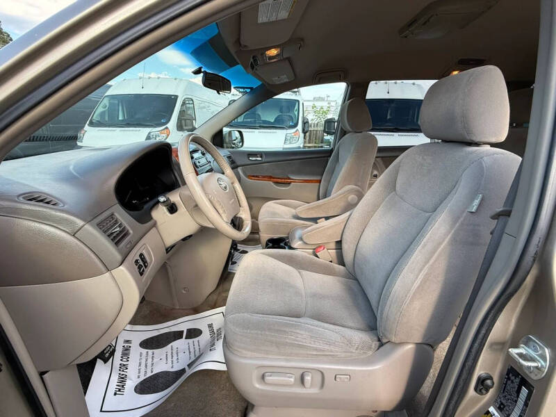 2006 Toyota Sienna