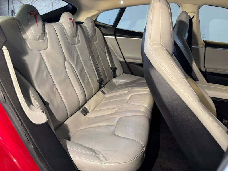 2014 Tesla Model S