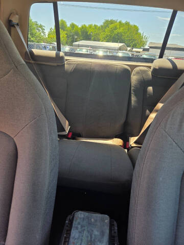 2002 Ford Explorer Sport Trac Value