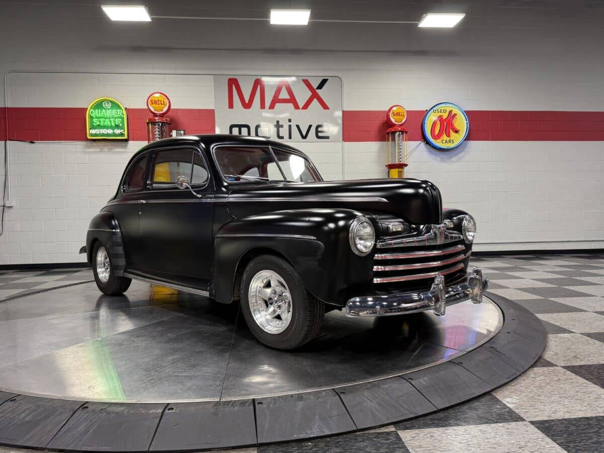 1946 Ford Coupe 3