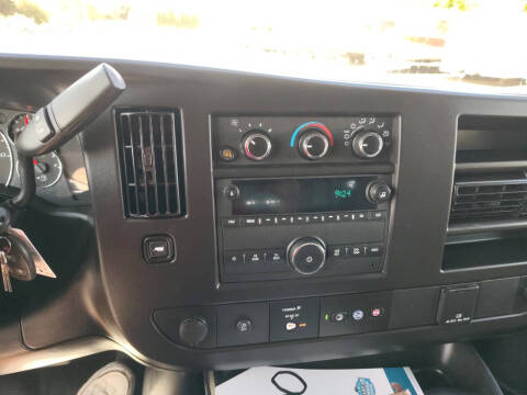 2023 GMC Savana 2500