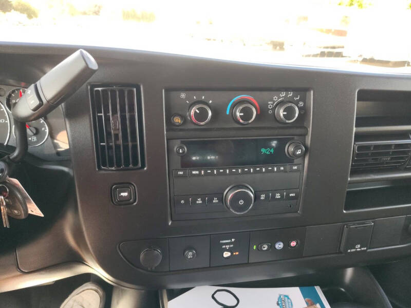 2023 GMC Savana 2500