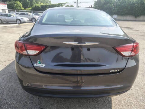 2015 Chrysler 200 LX