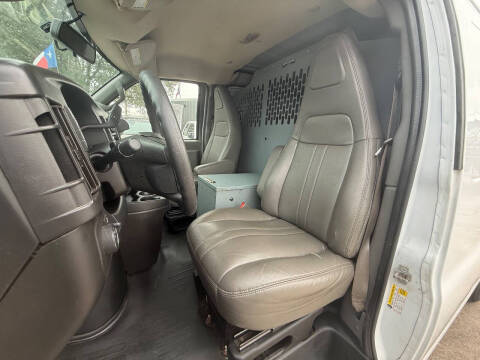 2017 Chevrolet Express 2500