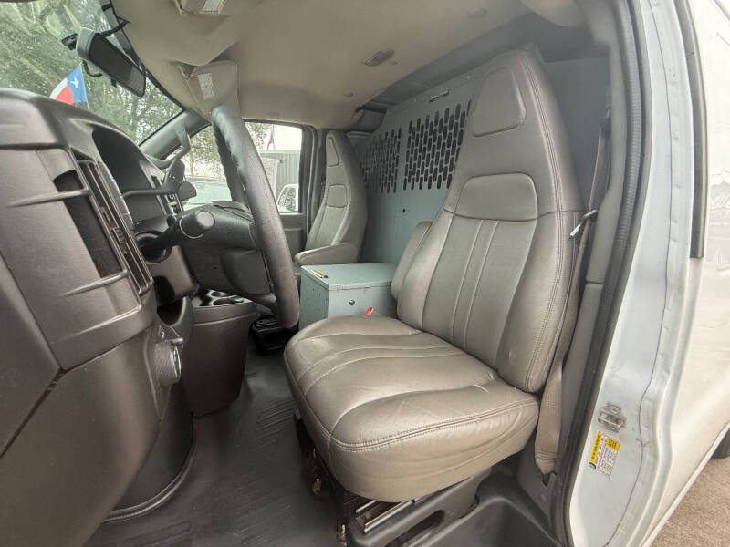 2017 Chevrolet Express 2500