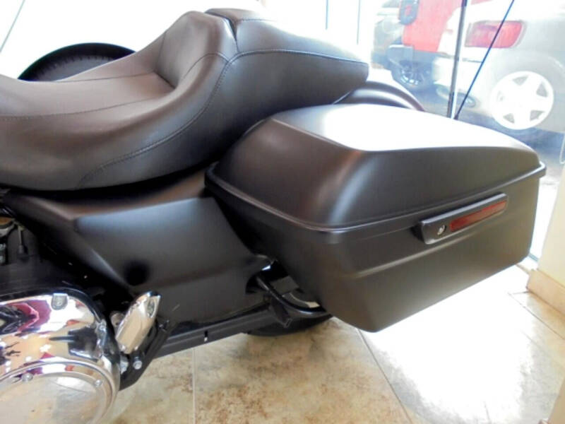 2017 Harley-Davidson Street Glide