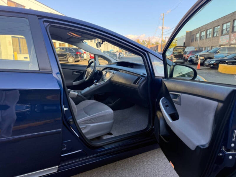 2012 Toyota Prius Two