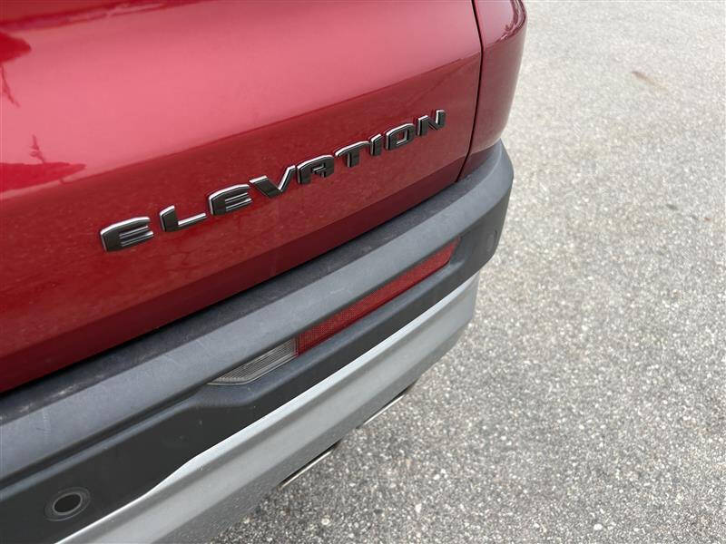 2024 GMC Acadia Elevation