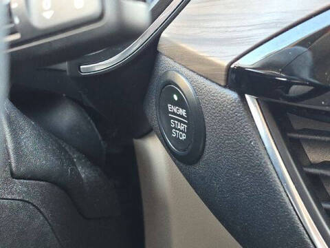 2020 Ford Escape Hybrid Titanium