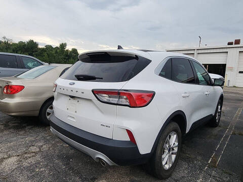 2022 Ford Escape SE