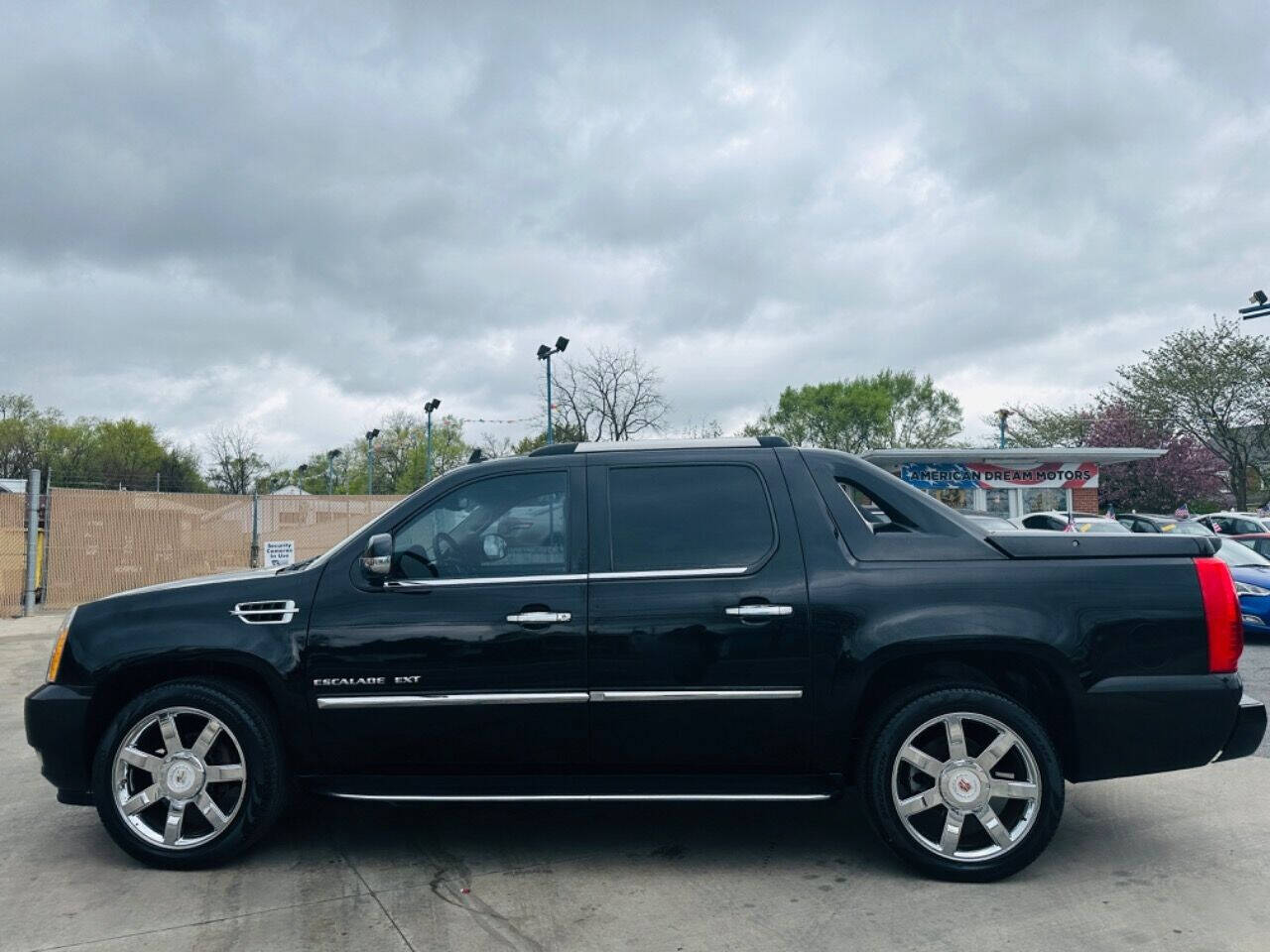 2011 Cadillac Escalade EXT for sale at American Dream Motors in Winchester, VA