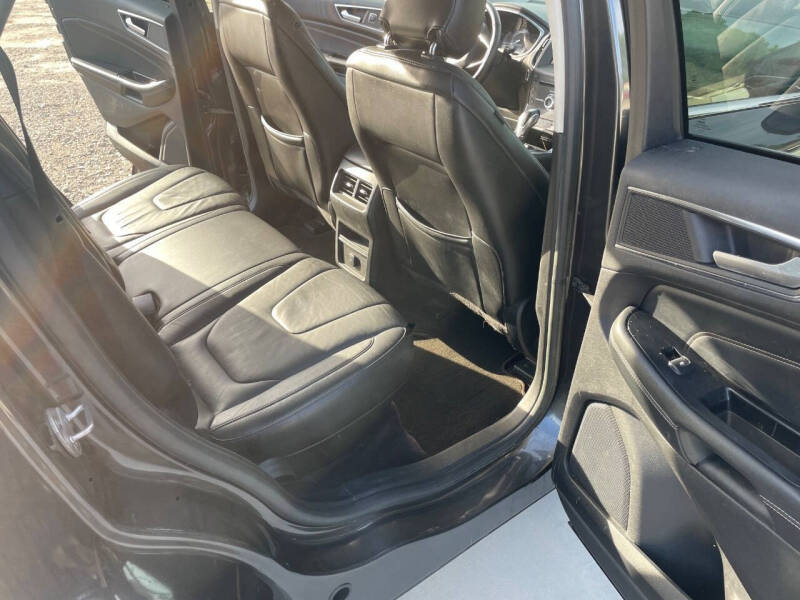 2017 Ford Edge Titanium