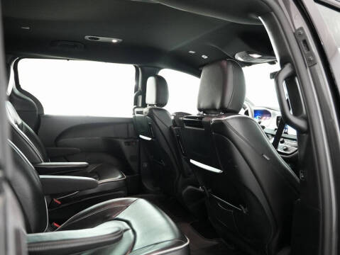 2019 Chrysler Pacifica Hybrid Limited