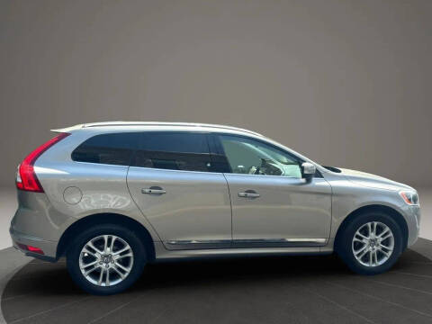 2016 Volvo XC60 T5 Drive-E Premier