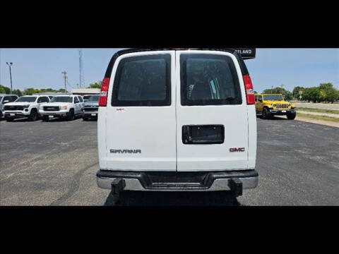 2023 GMC Savana 2500