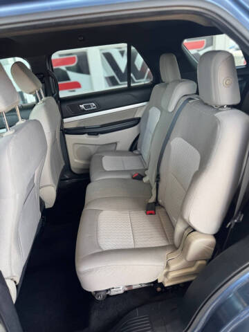 2018 Ford Explorer