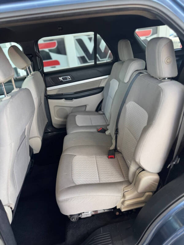 2018 Ford Explorer