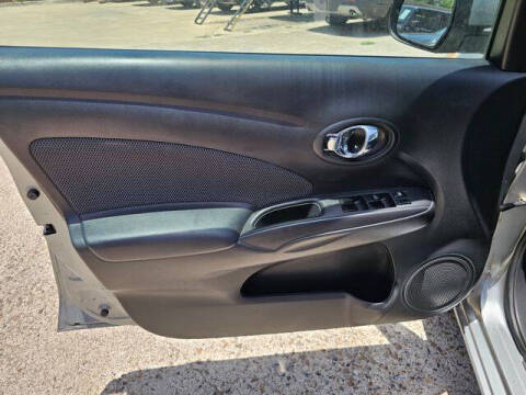 2014 Nissan Versa 1.6 SV