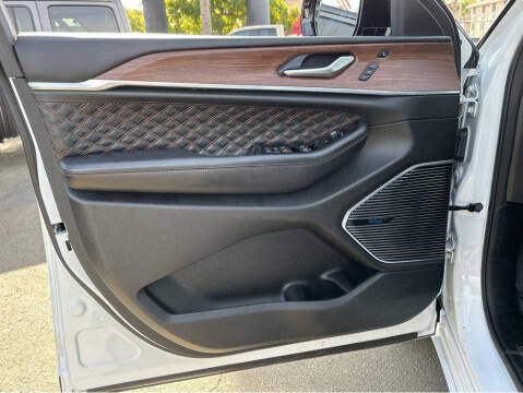 2022 Jeep Grand Cherokee