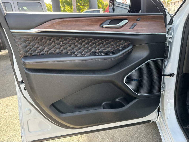 2022 Jeep Grand Cherokee