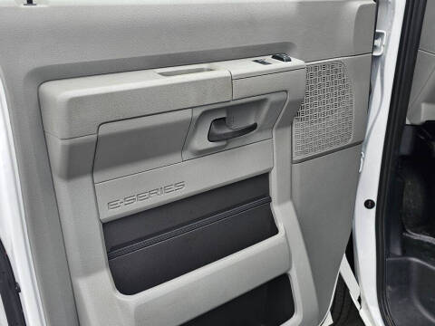 2025 Ford E-Series