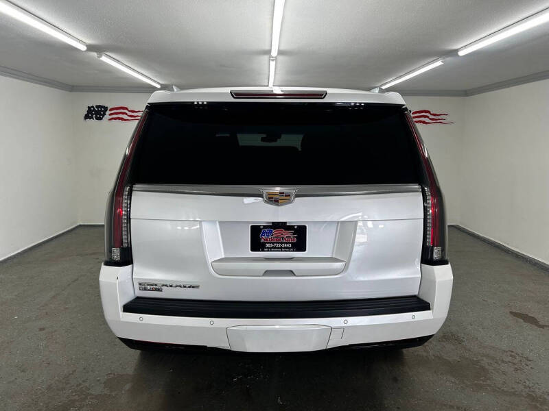 2017 Cadillac Escalade Luxury