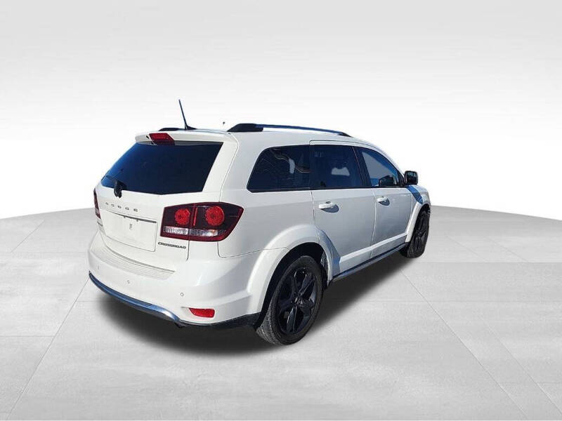 2020 Dodge Journey Crossroad