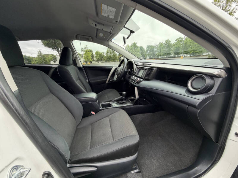 2016 Toyota RAV4 LE
