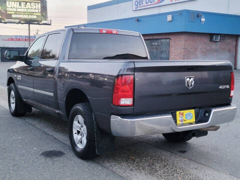 2018 RAM 1500 Express