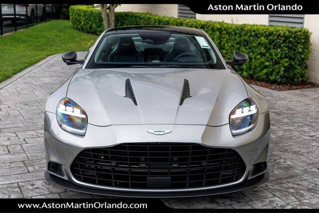 2025 Aston Martin Vanquish