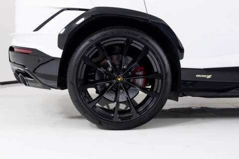 2024 Lamborghini Urus S