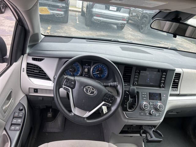 2020 Toyota Sienna L 7-Passenger