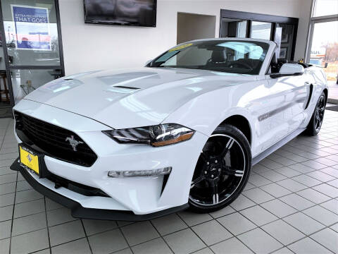 2020 Ford Mustang for sale at SAINT CHARLES MOTORCARS in Saint Charles IL