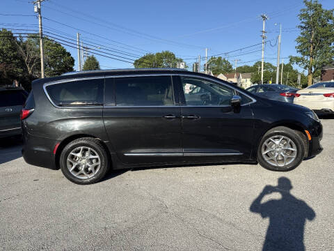 2017 Chrysler Pacifica Limited