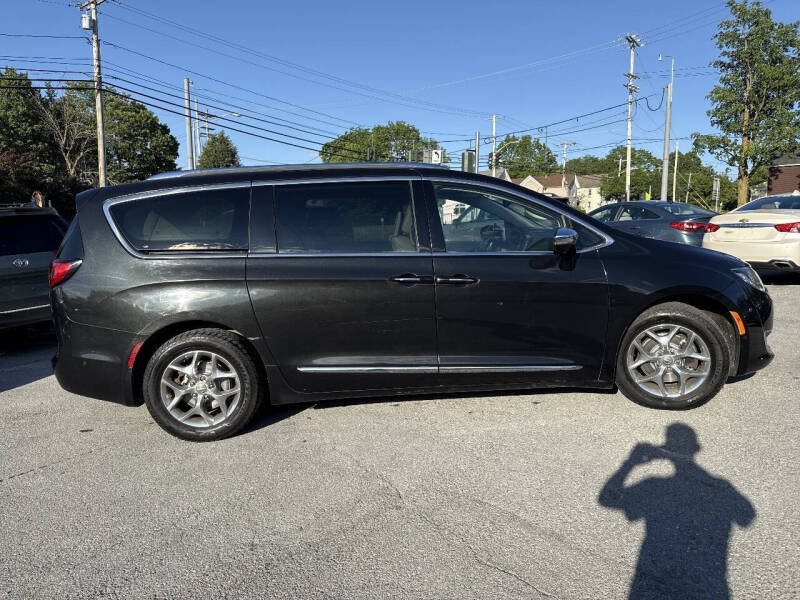 2017 Chrysler Pacifica Limited