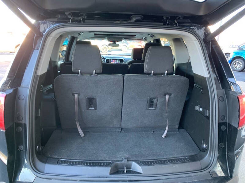 2017 GMC Acadia SLE-2