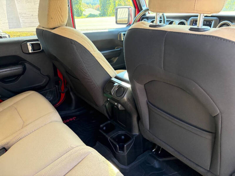 2020 Jeep Gladiator Sport