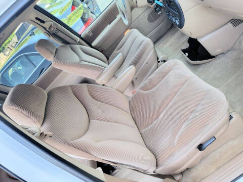 1996 Dodge Grand Caravan LE