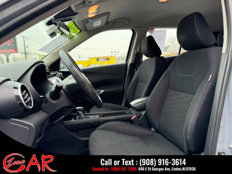 2022 Nissan Kicks SV